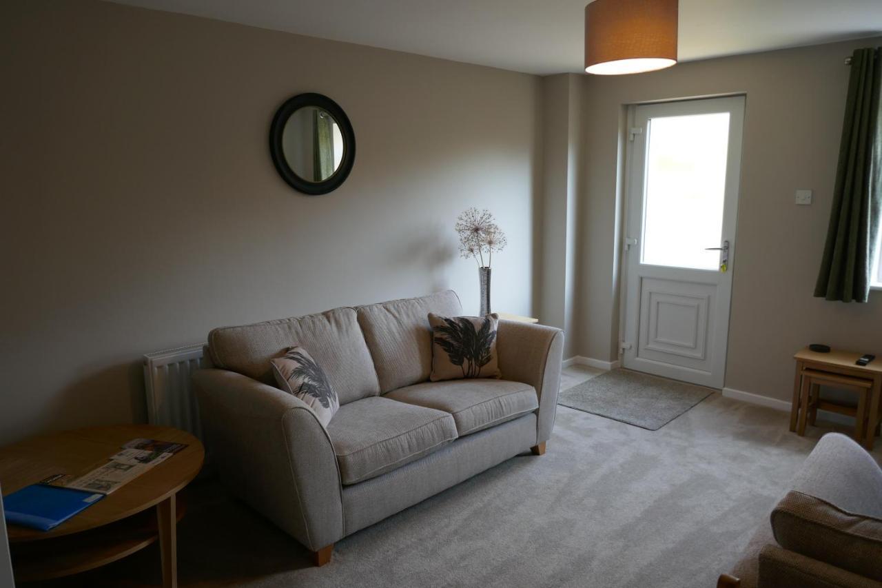 2 Bedroom House Walking Distance To City Centre With Free Parking 约克 外观 照片