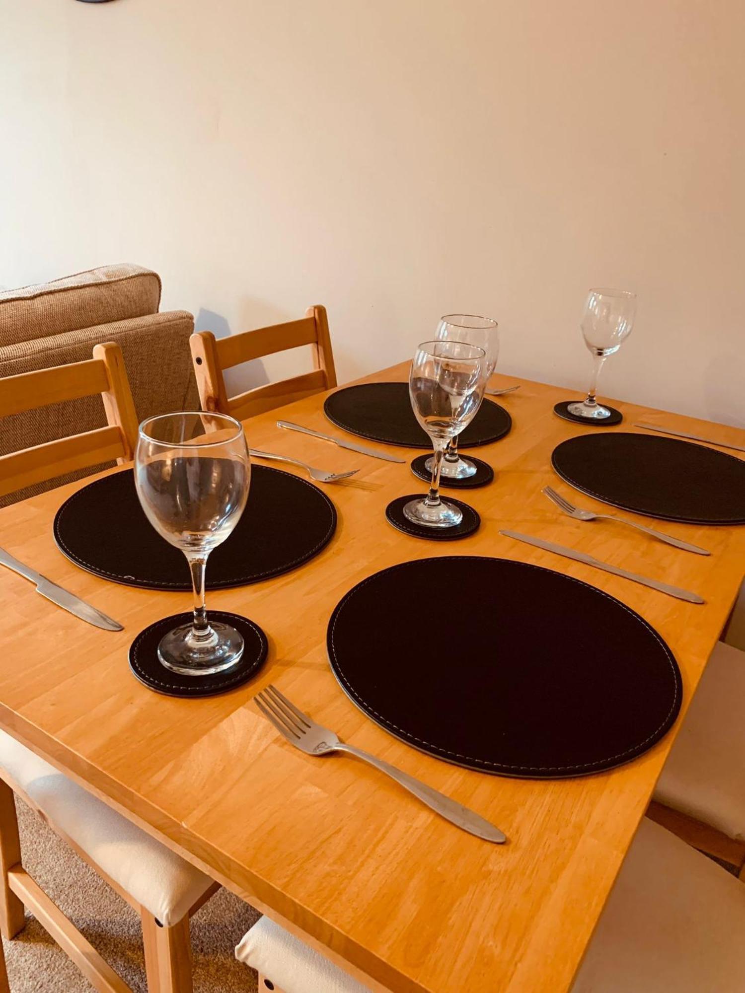 2 Bedroom House Walking Distance To City Centre With Free Parking 约克 外观 照片
