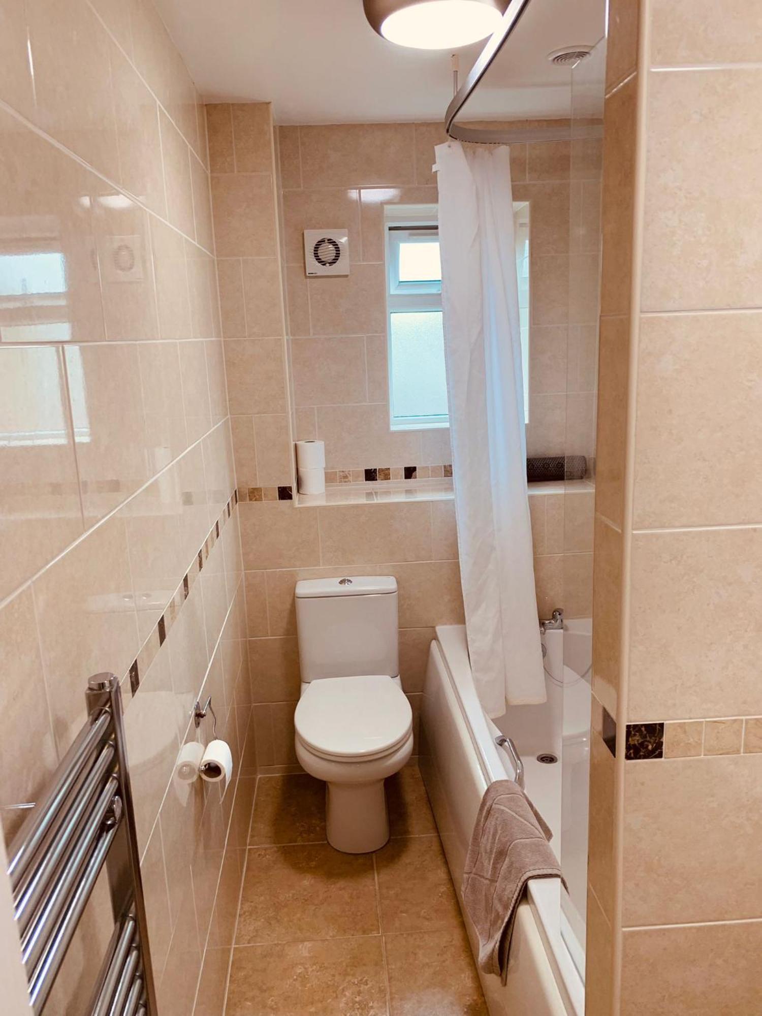 2 Bedroom House Walking Distance To City Centre With Free Parking 约克 外观 照片